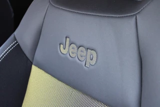 Jeep Avenger Jeep Avenger Summit 54 kWh | ACHTERUITRIJ CAMERA | STOEL VERWARMING | FULL LED KOPLAMPEN | 18
