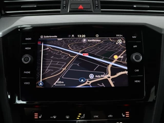 Volkswagen Passat Volkswagen Passat 1.4 TSI PHEV GTE | Stoelverwarming | Camera |  Adaptive cruise | Matrix LED | Massage | Carplay | Navigatie | Side Assist - afbeelding nr 13