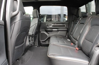 Dodge Ram Dodge Ram 5.7i V8 HEMI 4x4 Aut. LARAMIE SPORT NIGHT / LUCHTVERING - afbeelding nr 18