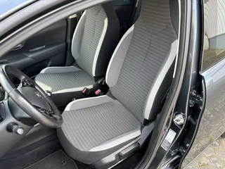 Toyota Aygo Toyota Aygo 1.0 VVT-i x-joy | 15'' velgen | Camera | Carplay - afbeelding nr 7