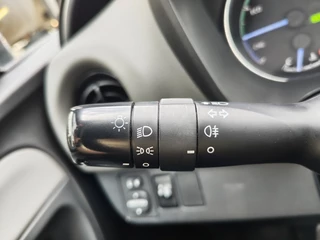 Toyota Yaris Toyota Yaris 1.5 Hybrid Aspiration | Cruise Control | LM Velgen | El. Climate - afbeelding nr 11