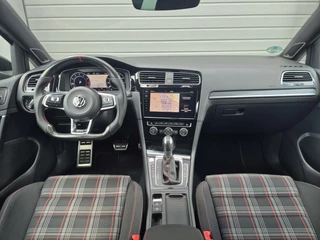 Volkswagen Golf Volkswagen Golf 2.0 TSI GTI Performance Virtual/Pano/Carbon/ - afbeelding nr 16