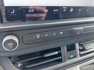 Ford Transit Custom Ford Transit Custom 320 2.0 TDCI L2H1 Trend Zuid | 136pk | Driver Assistance Pack | Stoelverwarming | Voorruitverwarming | Navigatie | Verlengde Fabrieksgarantie tot 08-2028 - afbeelding nr 25