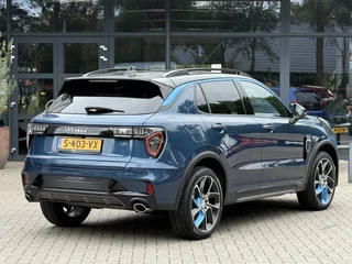 Lynk & Co 01 Lynk & Co 01 1.5/Panoramadak/Apple carplay/Cruise/Camera 360/Zwart Hemel - afbeelding nr 2