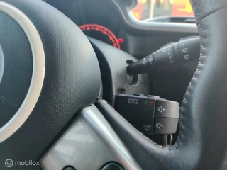 Renault Twingo Renault Twingo 1.0 SCe Limited 5DR. BJ:2019 Airco Dealer onderhouden - afbeelding nr 19