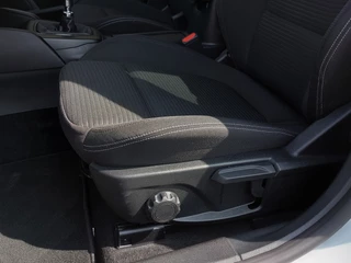 Ford Focus Ford Focus 1.0 EcoBoost 125pk Hybrid Titanium X | Navi | Apple Carplay + Android Auto | Clima | Cruise | Led Koplampen | Pdc V+A+Camera | Stoel+Stuurwielverwarming | Privacy Glass | 16''lm - afbeelding nr 27