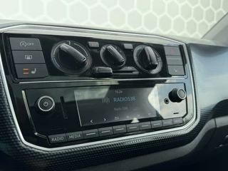 Volkswagen up! Volkswagen Up! 1.0 BMT high up! Pano Stoelverwarming Cruise - afbeelding nr 12