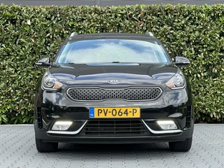 Kia Niro Kia Niro 1.6 GDi Hybrid ExecutiveLine, NL AUTO, NAP, ECC-AIRCO, LEDER, NAVI, CAMERA, PARKEERSENSOREN, LICHTMETAAL 18