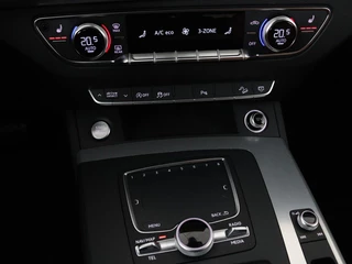 Audi Q5 Audi Q5 2.0 TDI quattro Sport | Leder | Stoelverwarming |  Trekhaak | Virtual Cockpit | Navigatie | Keyless | Xenon | Elektrische stoelen | Climate control | Parkeerhulp | Cruise control - afbeelding nr 30