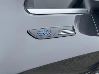 Mercedes-Benz EQV Mercedes-Benz EQV 300 L2 Avantgarde Burmester Stoelkoeling Elektrische schuifdeuren Middenconsole - afbeelding nr 14