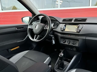 Škoda Fabia Škoda Fabia 1.0 TSI Ambition NAVI / AIRCO / PDC / BLUETOOTH / CRUISE / NL-AUTO - afbeelding nr 3
