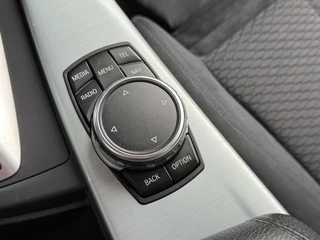 BMW 3 Serie BMW 3-serie 330e M Sport NL AUTO*HARMAN KARDON*CARPLAY*PDC*LED - afbeelding nr 23