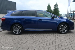 Toyota Avensis Toyota Avensis1.8 VVT-i Executive Business AUTOMAAT,TREKHAAK - afbeelding nr 7