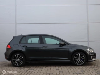 Volkswagen Golf Volkswagen Golf 1.4 TSI GTE Navi PDC Cruise LED BTW 1e eigenaar - afbeelding nr 2