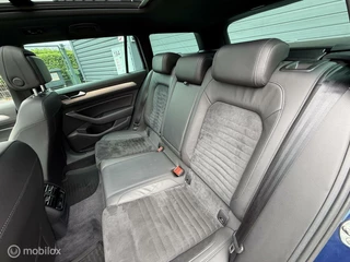 Volkswagen Passat Volkswagen Passat Variant 1.4 TSI Highline Business R, Trekhaak, Panodak, apk 10.2025 - afbeelding nr 12