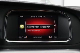 Volvo V40 Volvo V40 2.0 T4 Sport | Stoelverwarming | Full LED |  Navigatie | Leder/Alcantara | Climate control | Parkeerhulp | Cruise control | R Design - afbeelding nr 16