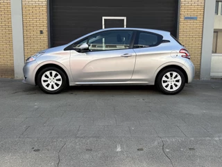 Peugeot 208 - 440024229-0