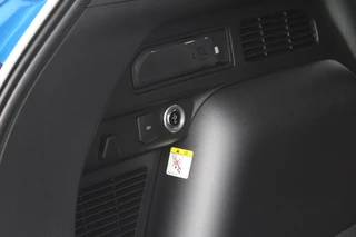 Ford Kuga Ford Kuga 2.5 PHEV Active X Driver Assistance Pack | Panoramadak | Winter Pack | Wegklapbare trekhaak | 19 inch lichtmetalen velgen | Adaptieve Matrix LED koplampen met Coast to Coast |  Reservewiel | - afbeelding nr 40
