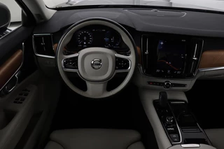 Volvo V90 Volvo V90 2.0 T6 AWD Recharge Business Pro | Trekhaak |  Leder | Stoel & stuurverwarming | Harman/Kardon | Adaptive cruise | Camera | Carplay | Keyless | Navigatie - afbeelding nr 3