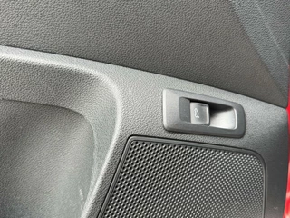 Škoda Karoq Skoda Karoq 1.5 TSI Sportline Automaat | Stoelverwarming | Apple CarPlay | LED verlichting | Trekhaak uitklapbaar | Adaptieve cruise control | Dode hoek detectie | Voorruitverwarming | Parkeersensoren voor en achter | Achteruitrijcamera - afbeelding nr 9