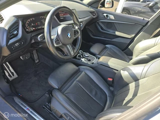 BMW 1 Serie BMW 1-serie 120i M-Sport Pano/Leder/StoelverW/Lane-Assist/NAP - afbeelding nr 10