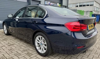 BMW 3 Serie BMW 3-serie 330e 252pk Centennial High Executive | Plug In Hybride | Lage KM NAP ! | Luchtvering | Compleet | NL Auto & Dealeronderhouden | - afbeelding nr 11