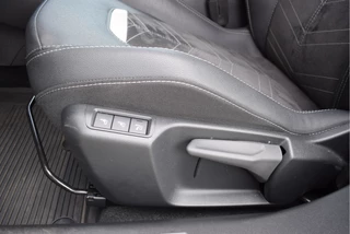 Opel Mokka Opel Mokka 1.2 Turbo Ultimate Level 5 | Adaptive Cruise Control | Alcantara | Stoel/stuuverwarming - afbeelding nr 16