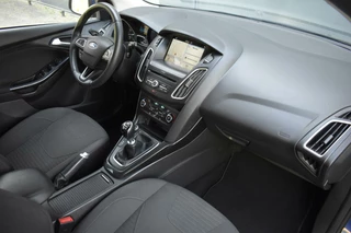 Ford Focus Ford Focus Wagon 1.0 Titanium |CLIMATE|PARKEERHULP|PDC|NAVI|CARPLAY|VOORRUITVERWARM. - afbeelding nr 30