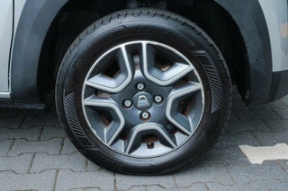 Dacia Spring Dacia Spring Comfort Plus 27 kWh|CCS|Navi|Camera|Leer|Airco - afbeelding nr 8