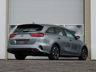 Kia Ceed Sportswagon Kia Ceed Sportswagon 1.6 GDI PHEV DynamicPlusLine | Panoramadak | Dodehoekdetectie | - afbeelding nr 2
