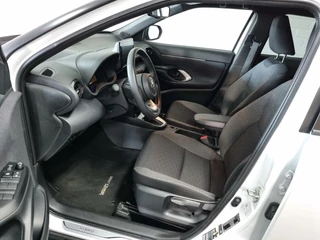 Toyota Yaris Cross Toyota Yaris Cross 1.5 Hybrid Team-D / PDC v+a / BSM / Elektrische achterklep - afbeelding nr 11