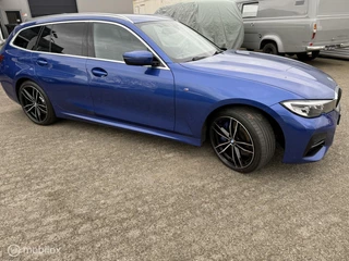 BMW 3 Serie BMW 3-serie Touring 330e High Executive M-SPORT - afbeelding nr 9