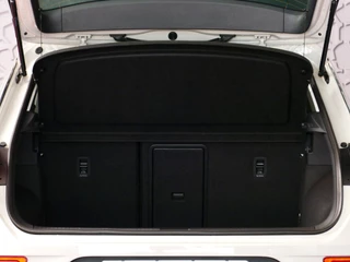 Volkswagen T-Roc Volkswagen T-Roc 1.5 TSI 150PK CARPLAY NAVI STOEL VERW. LED VIR.COCKPIT 03/2024 