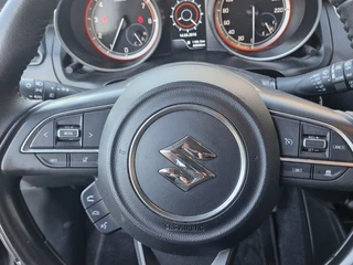Suzuki Swift Suzuki Swift 1.0 Stijl Smart Hybr - afbeelding nr 23