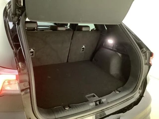 Ford Kuga Ford Kuga 2.5 PHEV ST-Line X 225pk | Driver Assistance Pack | Slechts 612km!! |Winterpack | Wegklapbare Trekhaak | 1.500kg Trekgewicht | Verlengde fabrieksgarantie tot 06-2028 - afbeelding nr 6