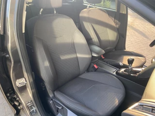 Ford Focus Ford Focus 1.0 Titanium incl. garantie en pechhulp - afbeelding nr 41