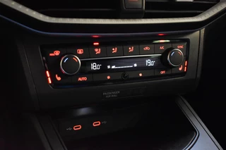 SEAT Ibiza SEAT Ibiza TSI 110PK FR SPORT LED/NAVI/CARPLAY/CAMERA - afbeelding nr 26