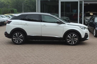 Peugeot 3008 Peugeot 3008 1.6 PureTech GT Line / Panoramdak / Camera / Navigatie / 19'' / Keyless / Half leder / Focal Audio / Dodehoek / Cruise Control - afbeelding nr 5