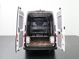 Volkswagen Crafter Volkswagen Crafter 2.0TDI 140PK L3H3 | Camera | Airco | Cruise | Betimmering | 3-Persoons - afbeelding nr 4