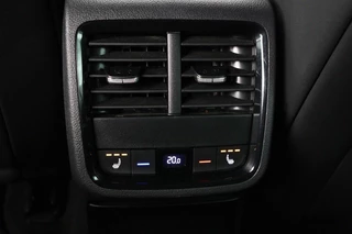 Škoda Octavia Skoda Octavia 1.4 TSI RS iV PHEV | Head-Up |  Stoel & stuurverwarming | Adaptive cruise | Standkachel | Matrix LED | Massage | Alcantara | Camera | Carplay | Memory | Canton Sound | Virtual Cockpit | Side Assist - afbeelding nr 36