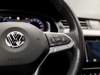 Volkswagen Passat 150Pk Automaat (PANORAMADAK, APPLE CARPLAY, DIGITAL COCKPIT, LUXE LEDEREN SPORTSTOELEN, 360 CAMERA, STOELVERWARMING, ZWART HEMEL, ADAPTIVE CRUISE, NIEUWSTAAT) - afbeelding nr 21