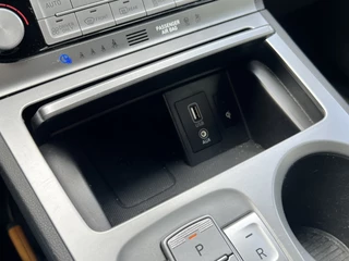 Hyundai Kona Hyundai Kona EV Premium 64 kWh - 18 inch | Head-up Display | Stoel- & Stuurverwarming - afbeelding nr 24