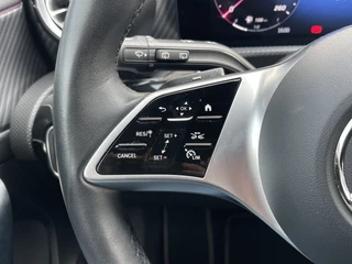 Mercedes-Benz A-Klasse Mercedes-Benz A-Klasse 180 Luxury Line | Facelift | Pano | Ambiente | Camera | CarPlay | LED | Keyless | DAB+ - afbeelding nr 16
