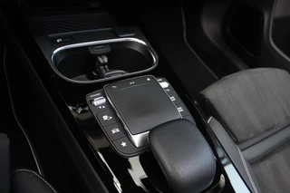 Mercedes-Benz CLA Mercedes-Benz CLA 250 e Premium Plus AMG | Pano | Sfeer | Adaptief | Camera - afbeelding nr 28