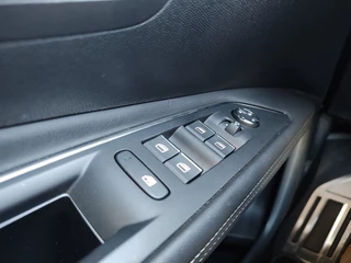 Peugeot 3008 Massagestoelen | Stoelverwarming | 19
