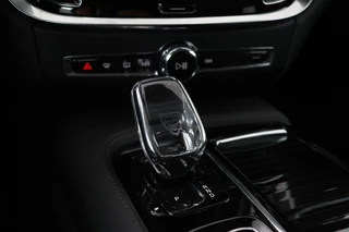 Volvo V60 Volvo V60 2.0 T8 Recharge AWD Inscription | Leder |  Stoelverwarming | Camera | Carplay | Memory | Adaptive cruise | Keyless | Full LED - afbeelding nr 12