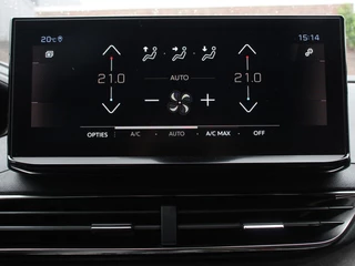 Peugeot 5008 Peugeot 5008 1.2 PureTech GT Black Pack 7p Climate control Adaptive cruise control Achteruitrijd camera Verwarmde voorstoelen Keyless Navigatie LED Apple Carplay/ Android Auto - afbeelding nr 23
