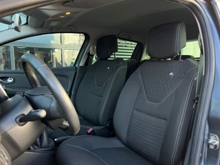 Renault Clio Renault Clio 1.2 TCe Limited | Volledig Onderhouden | Navigatie | Cruise Control | Climate Control | Stoelverwarming | Parkeersens - afbeelding nr 5