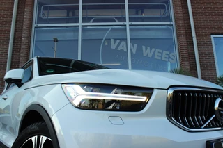 Volvo XC40 ➡️ Volvo XC40 1.5 T5 Recharge Inscription 262 pk | 1e eigenaar | 19 inch | Camera | Dakraam | LED | DAB | Trekhaak | Voorruit verwarming | Telefoon lader | NL auto | inc BTW | - afbeelding nr 56