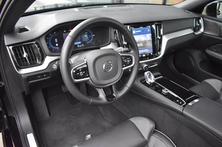 Volvo V60 Volvo V60 T6 350pk AWD Plus Dark | Climate | S/K Dak | Harman Kardon | Tre - afbeelding nr 14